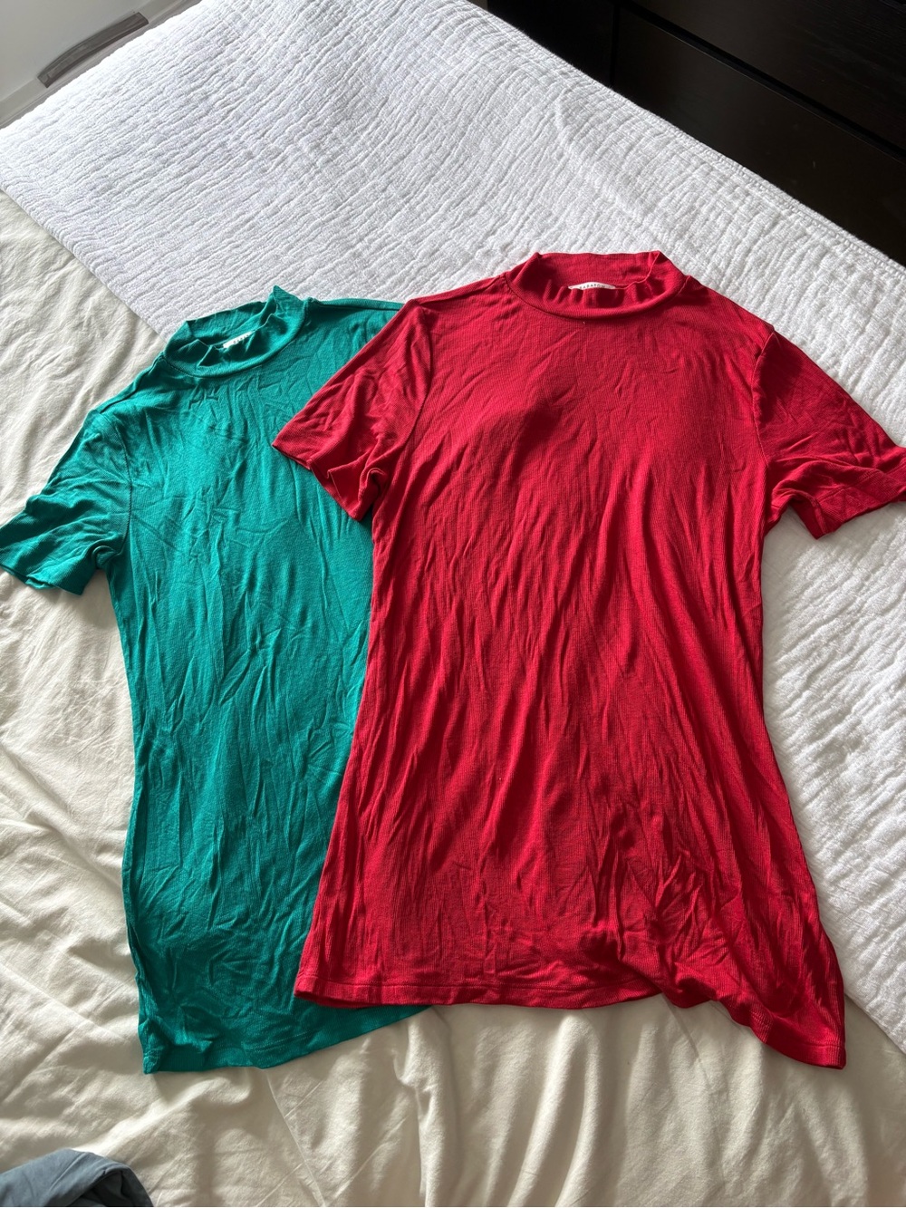 Babaton Gonzalo Hip T-Shirt - Green & Red Bundle - Picture 13 of 13